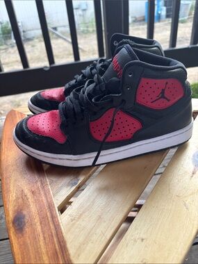 Air Jordan Access 'Bred' Mens Size 8